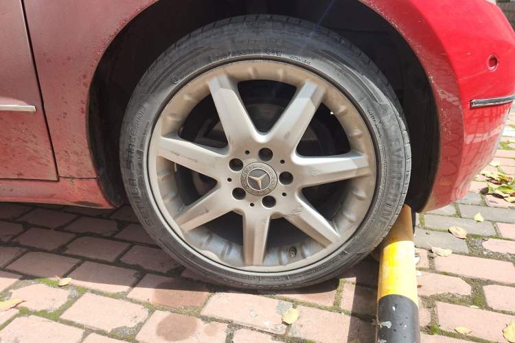 Used Mercedes-Benz A-Class 2011 A 180 Right Front Wheel Hub