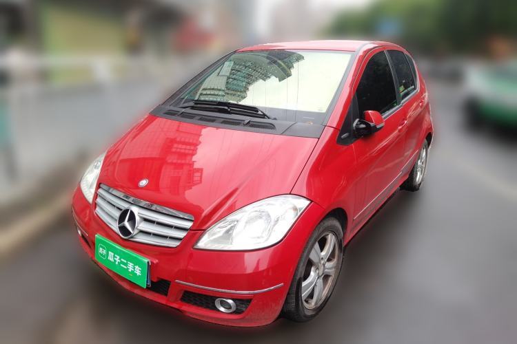 Ojetý Mercedes-Benz A-Class 2011 A 160 Guazi used car, China used car export, Used car for sale, Used cars, Cheapest cars for sale