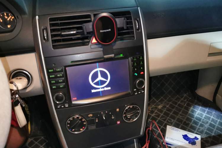 Used Mercedes-Benz A-Class 2011 A 160 Audio And AC Panel