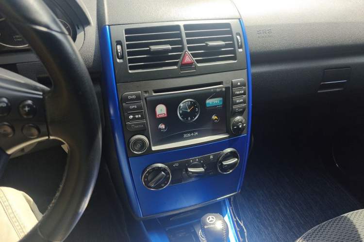Used Mercedes-Benz A-Class 2011 A 160 Audio And AC Panel