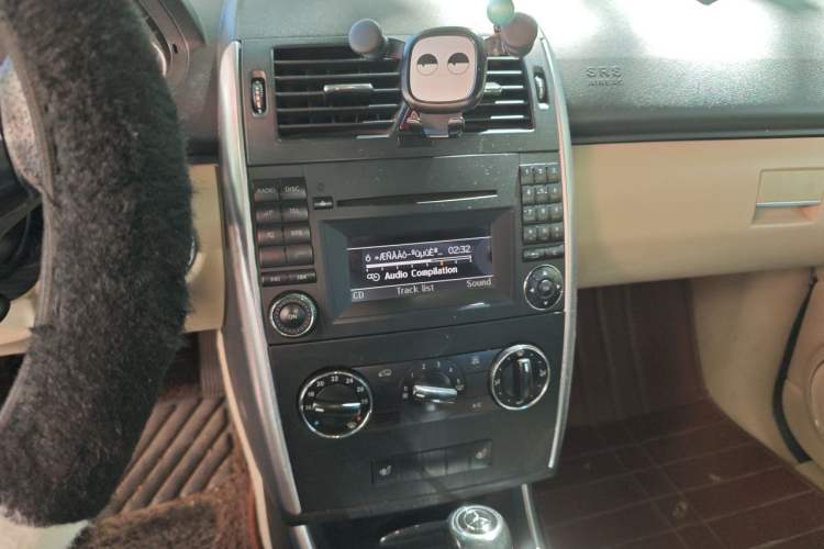 Used Mercedes-Benz A-Class 2011 A 160 Audio And AC Panel