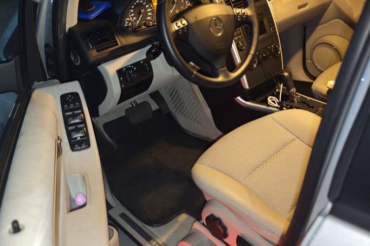 Used Mercedes-Benz A-Class 2011 A 160 Driver Seat