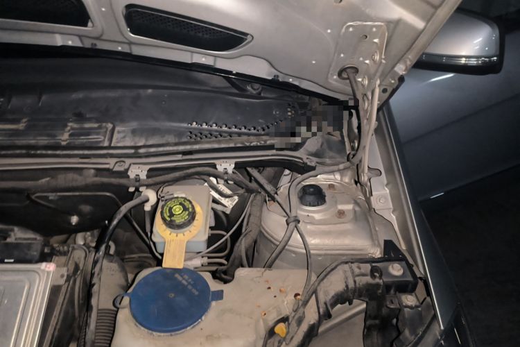Used Mercedes-Benz A-Class 2011 A 160 Engine Bay Left