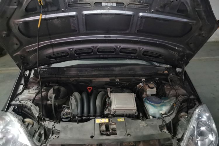 Used Mercedes-Benz A-Class 2011 A 160 Engine Bay
