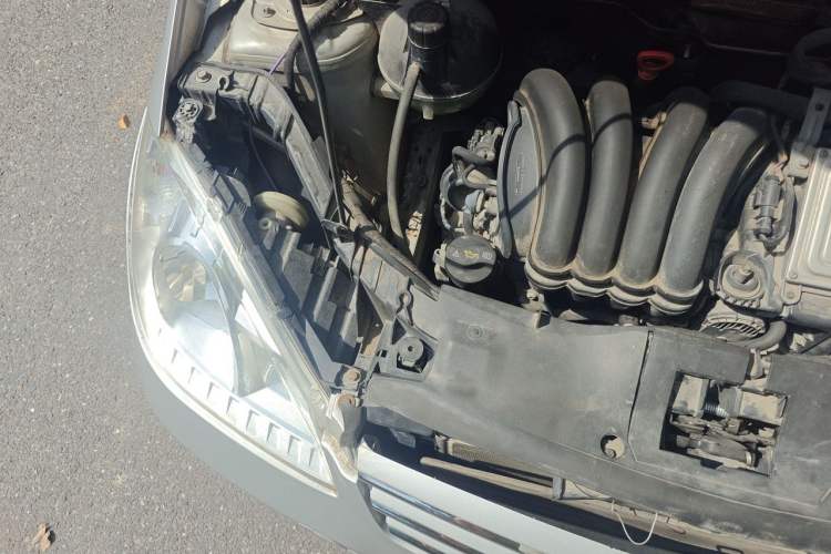 Used Mercedes-Benz A-Class 2011 A 160 Engine Bay Right