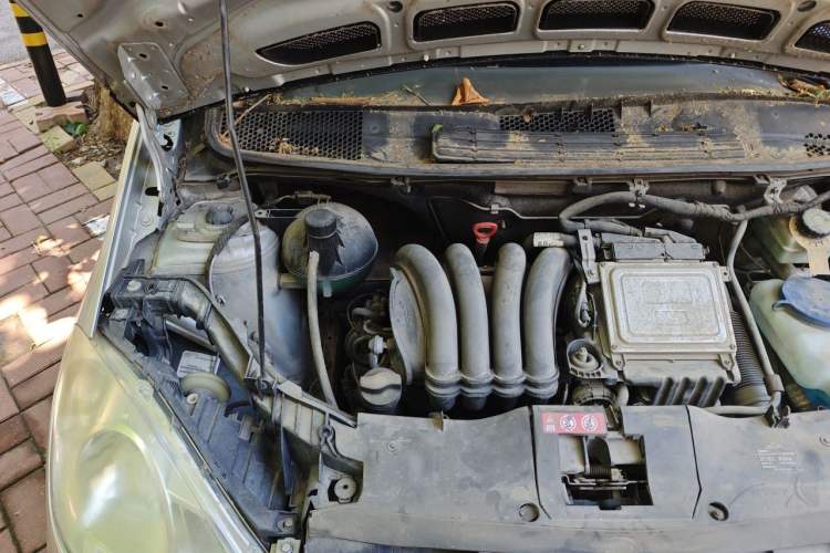 Used Mercedes-Benz A-Class 2011 A 160 Engine Bay Right
