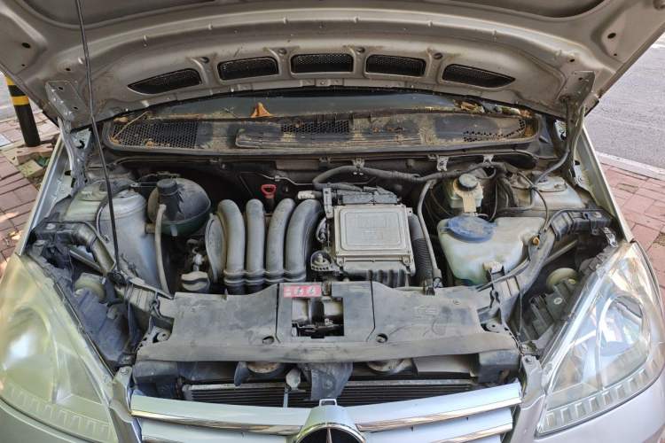 Used Mercedes-Benz A-Class 2011 A 160 Engine Bay