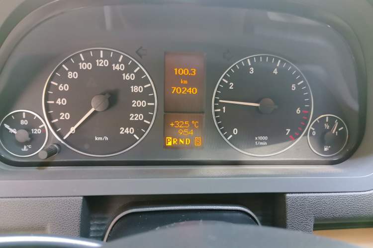 Used Mercedes-Benz A-Class 2011 A 160 Instrument Cluster