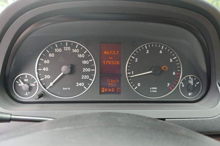 Used Mercedes-Benz A-Class 2011 A 160 Instrument Cluster