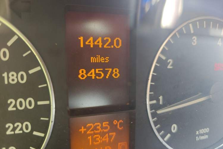 Used Mercedes-Benz A-Class 2011 A 160 Odometer Close Up