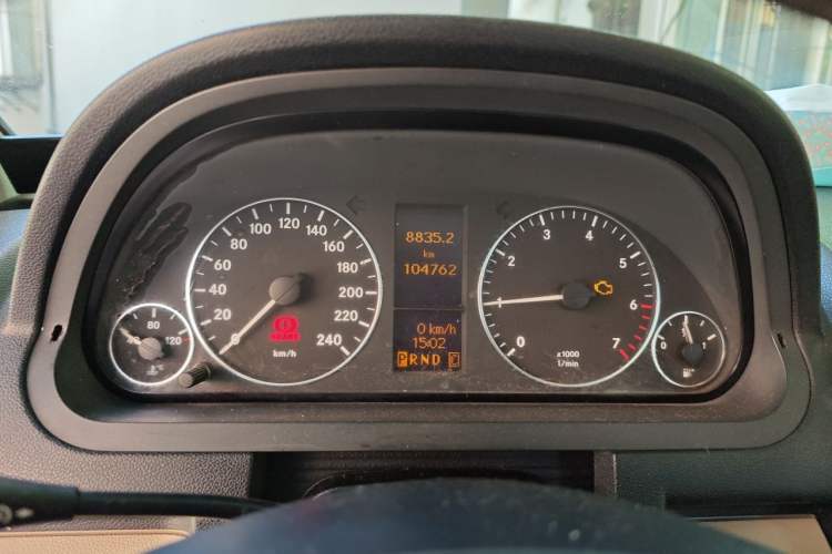 Used Mercedes-Benz A-Class 2011 A 160 Odometer Close Up