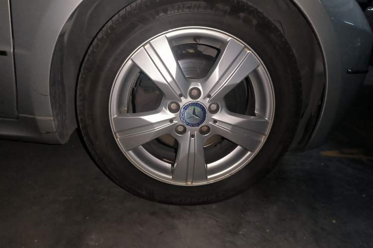 Used Mercedes-Benz A-Class 2011 A 160 Right Front Wheel Hub