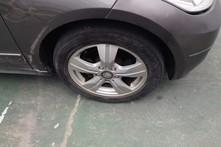 Used Mercedes-Benz A-Class 2011 A 160 Right Front Wheel Hub