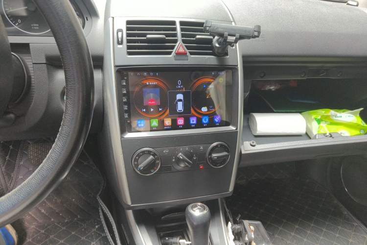 Used Mercedes-Benz A-Class 2011 A 160 Audio And AC Panel