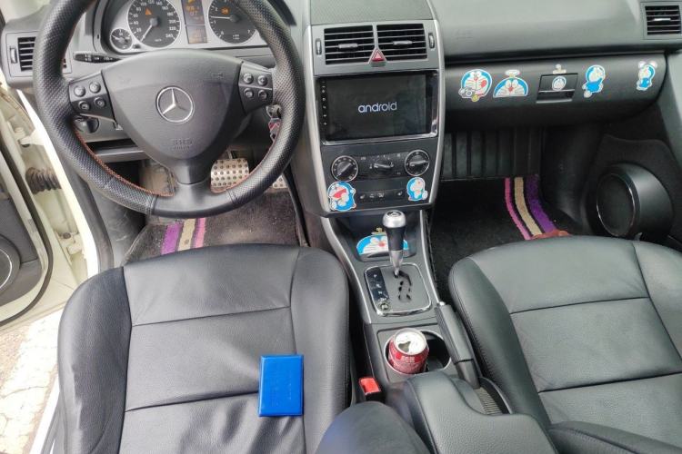 Used Mercedes-Benz A-Class 2011 A 180 Center Console