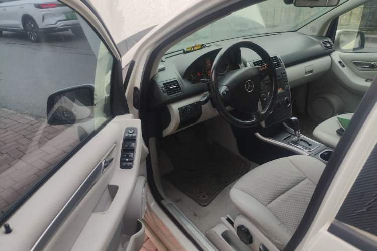 Used Mercedes-Benz A-Class 2011 A 160 Driver Seat