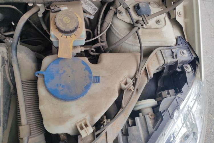 Used Mercedes-Benz A-Class 2011 A 180 Engine Bay Left