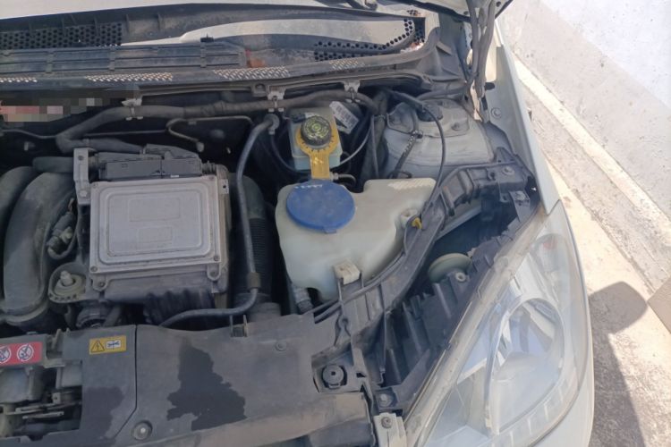 Used Mercedes-Benz A-Class 2011 A 160 Engine Bay Left