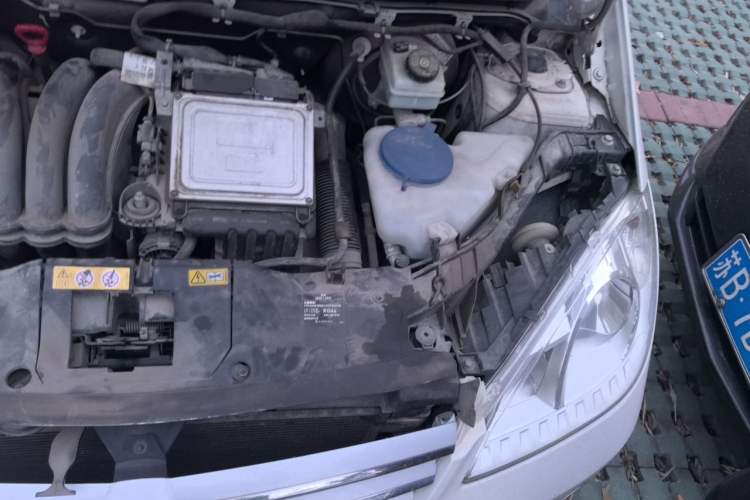 Used Mercedes-Benz A-Class 2011 A 160 Engine Bay Left