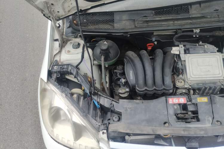 Used Mercedes-Benz A-Class 2011 A 160 Engine Bay Right