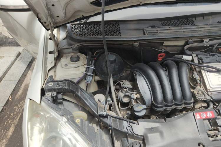 Used Mercedes-Benz A-Class 2011 A 160 Engine Bay Right