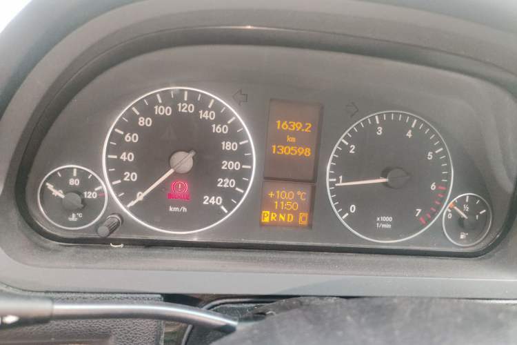 Used Mercedes-Benz A-Class 2011 A 160 Odometer Close Up