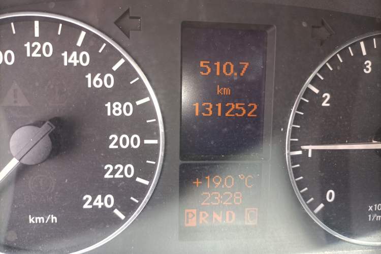 Used Mercedes-Benz A-Class 2011 A 160 Odometer Close Up