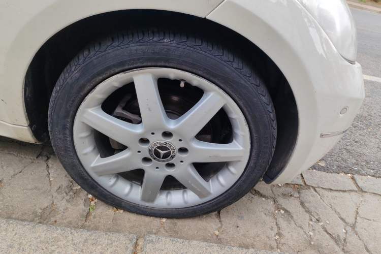 Used Mercedes-Benz A-Class 2011 A 180 Right Front Wheel Hub