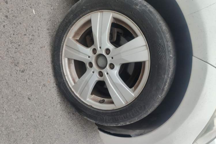 Used Mercedes-Benz A-Class 2011 A 160 Right Front Wheel Hub