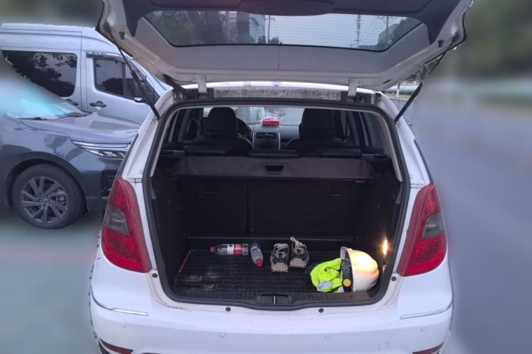 Used Mercedes-Benz A-Class 2011 A 160 Trunk