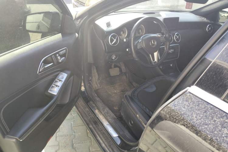 Used Mercedes-Benz A-Class 2013 A 200 Urban Edition Driver Seat