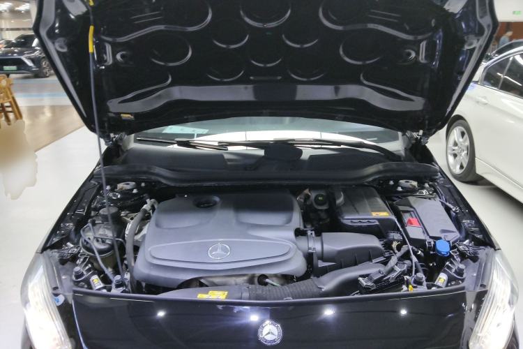 Used Mercedes-Benz A-Class 2013 A 200 Urban Edition Engine Bay
