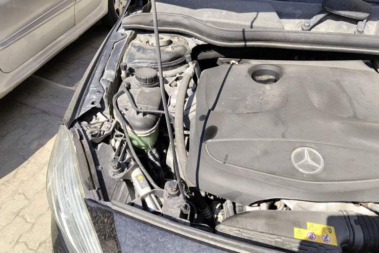 Used Mercedes-Benz A-Class 2013 A 200 Urban Edition Engine Bay Right