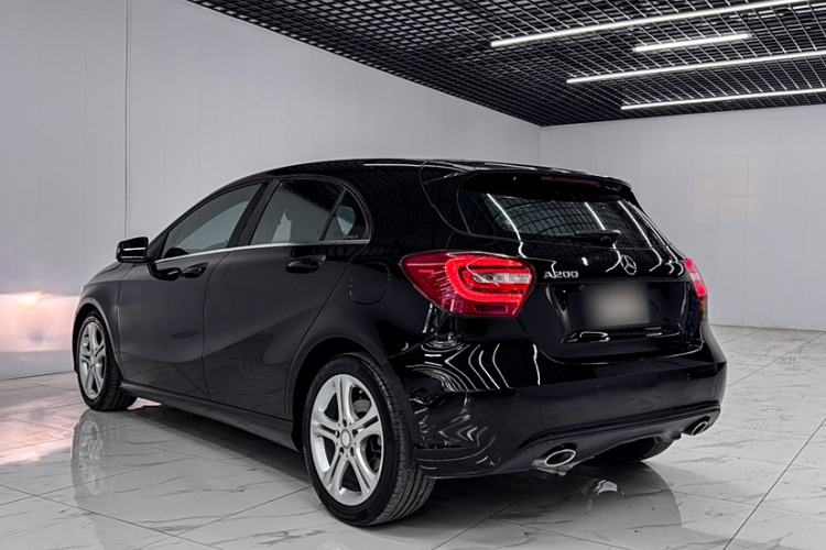 Used Mercedes-Benz A-Class 2013 A 200 Urban Edition Exterior 1