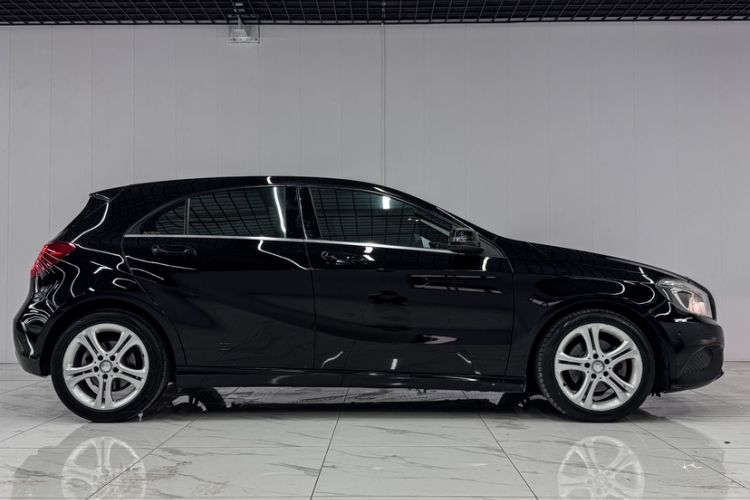 Used Mercedes-Benz A-Class 2013 A 200 Urban Edition Exterior 3