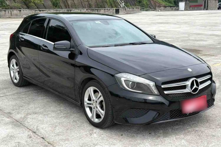 Used Mercedes-Benz A-Class 2013 A 200 Urban Edition Exterior 5