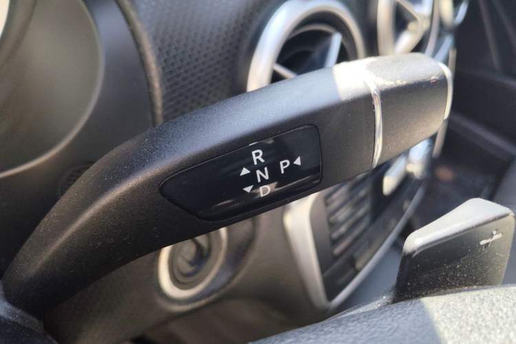 Used Mercedes-Benz A-Class 2013 A 200 Urban Edition Gear Lever
