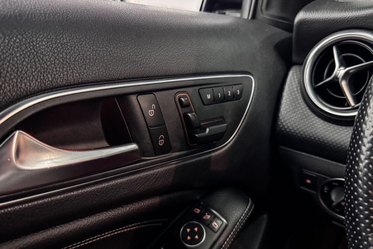 Used Mercedes-Benz A-Class 2013 A 200 Urban Edition Interior 3