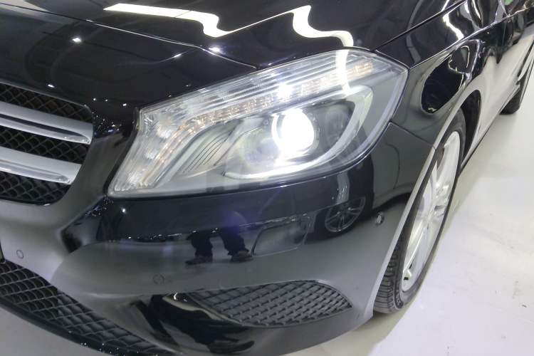 Used Mercedes-Benz A-Class 2013 A 200 Urban Edition Left Front Headlight
