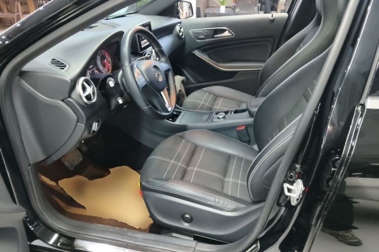 Used Mercedes-Benz A-Class 2013 A 200 Urban Edition Left Front Seat