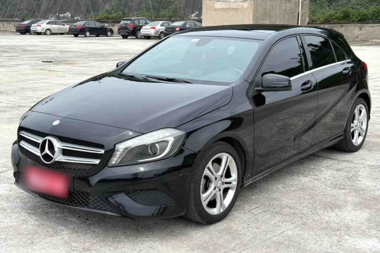 Ojetý Mercedes-Benz A-Class 2013 A 200 Urban Edition Guazi used car, China used car export, Used car for sale, Used  cars, Cheapest cars for sale