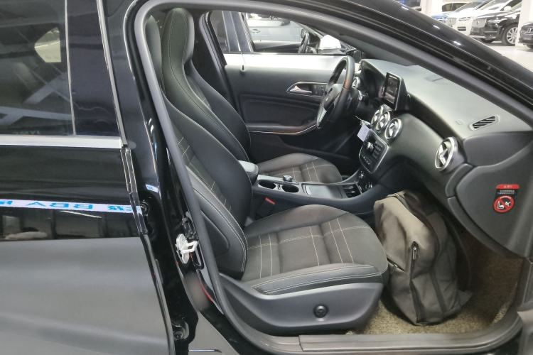 Used Mercedes-Benz A-Class 2013 A 200 Urban Edition Right Front Seat
