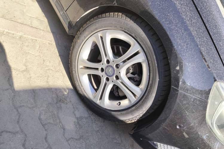 Used Mercedes-Benz A-Class 2013 A 200 Urban Edition Right Front Wheel Hub