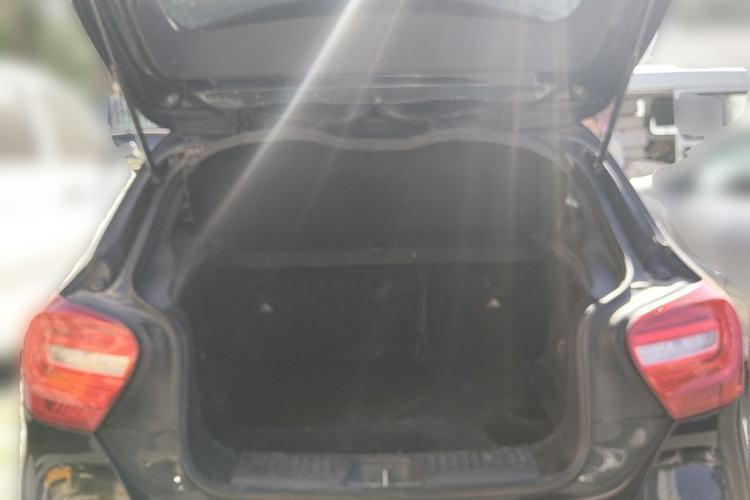 Used Mercedes-Benz A-Class 2013 A 200 Urban Edition Trunk