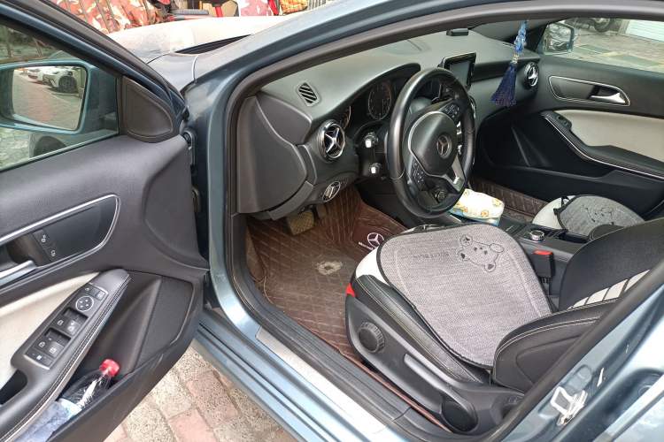 Used Mercedes-Benz A-Class 2013 A 180 Fashion Model Driver Seat