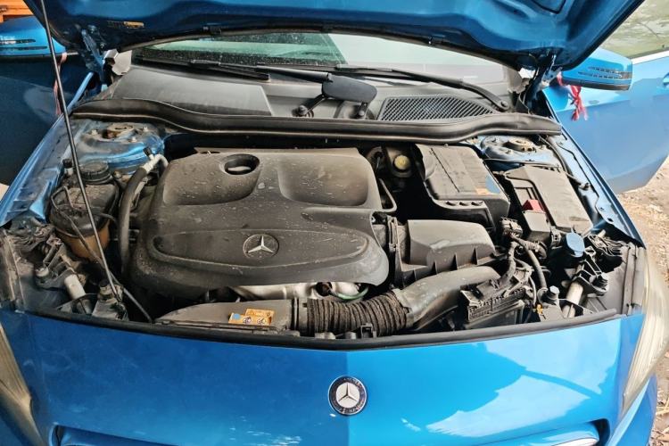 Used Mercedes-Benz A-Class 2013 A 180 Fashion Model Engine Bay