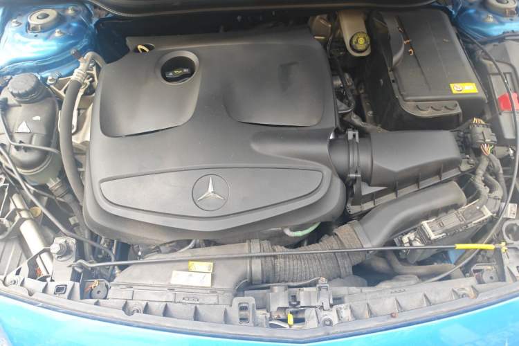 Used Mercedes-Benz A-Class 2013 A 180 Fashion Model Engine Bay