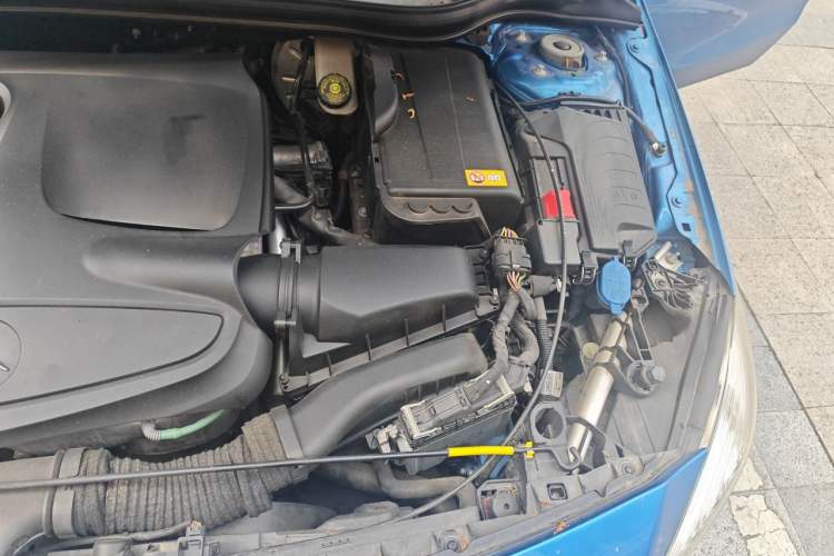 Used Mercedes-Benz A-Class 2013 A 180 Fashion Model Engine Bay Left