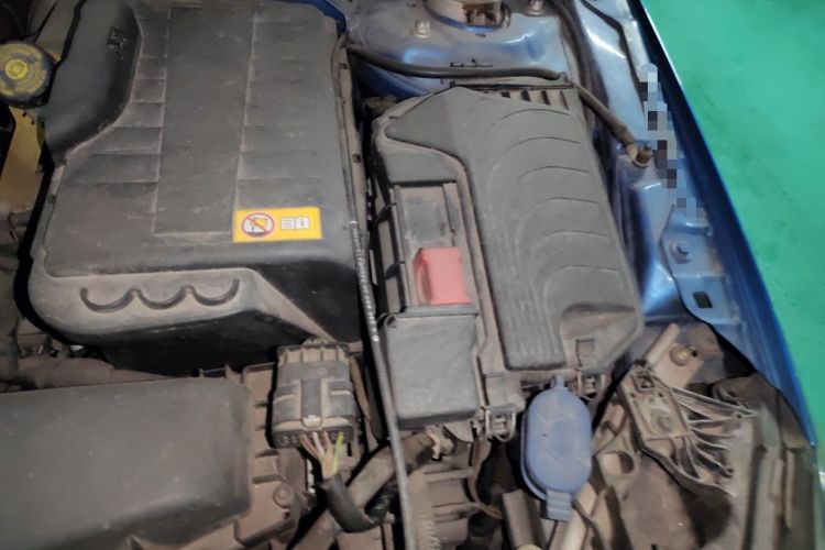 Used Mercedes-Benz A-Class 2013 A 180 Fashion Model Engine Bay Left