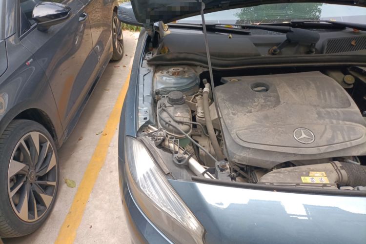 Used Mercedes-Benz A-Class 2013 A 180 Fashion Model Engine Bay Right